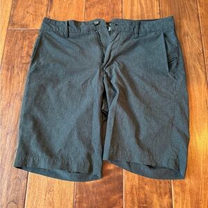 Men’s Gray Stretch Hybrid Shorts